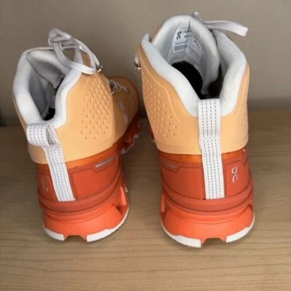 Women's 9.5 On Cloud Cloudrock 2 Waterproof Swiss Engineering Hiking Boots Flare - Picture 7 of 10